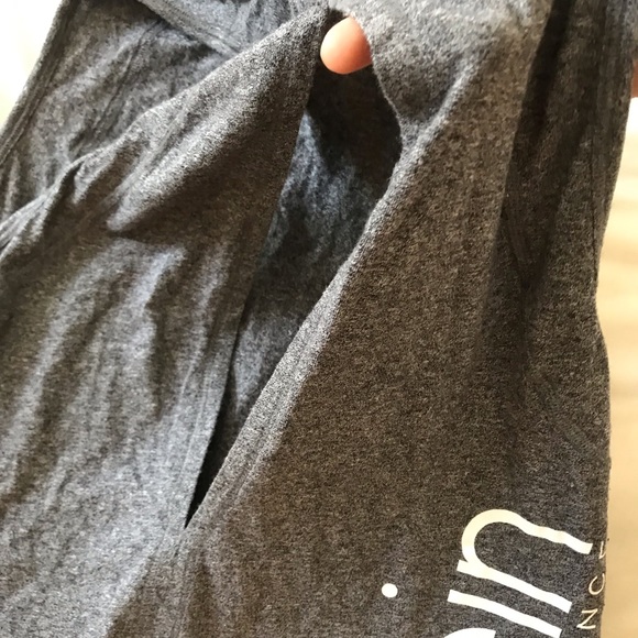 Calvin Klein active top - Picture 3 of 5
